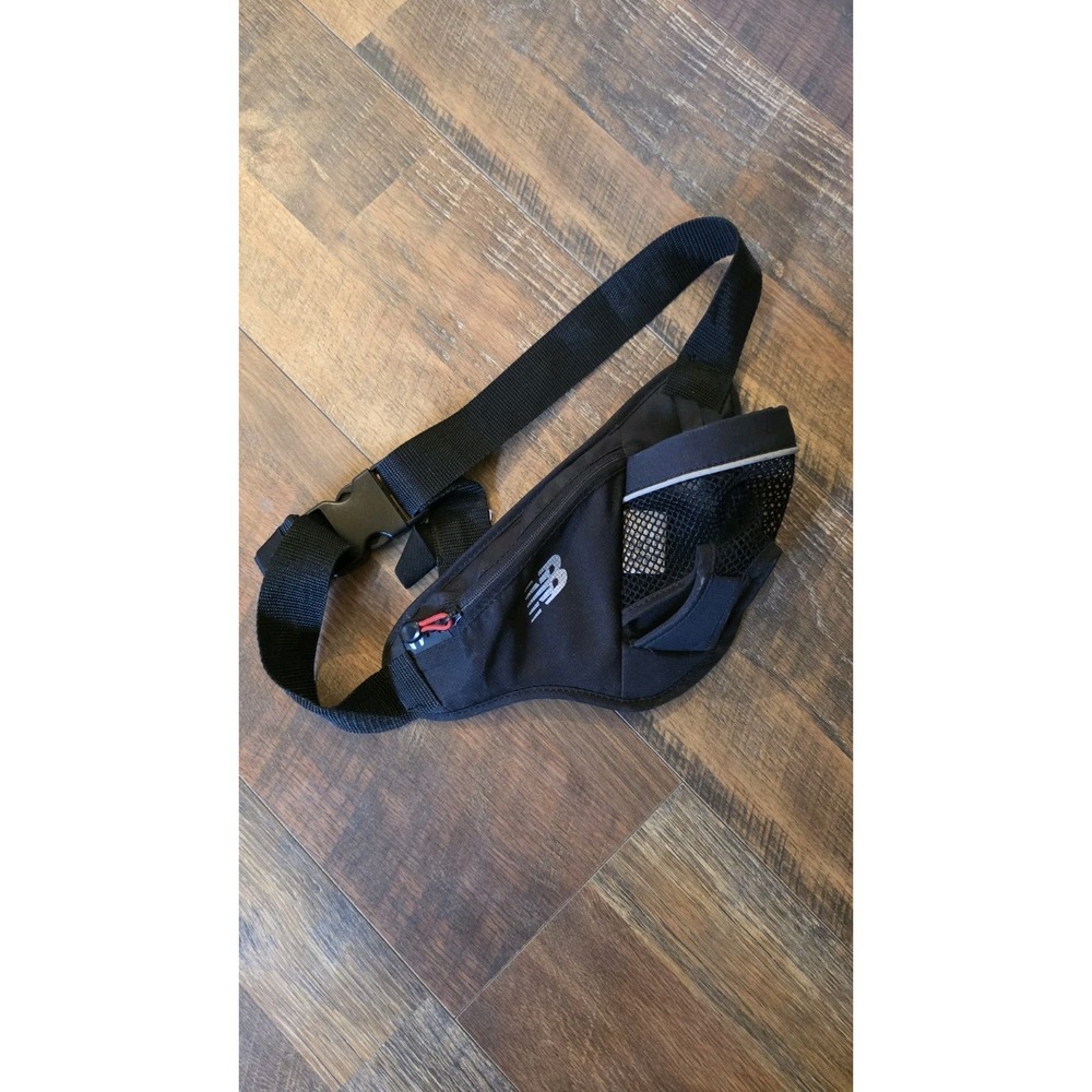 New Balance Running Waist Bag Water Bottle Pack Racing Hydro Belt & Music Pocket